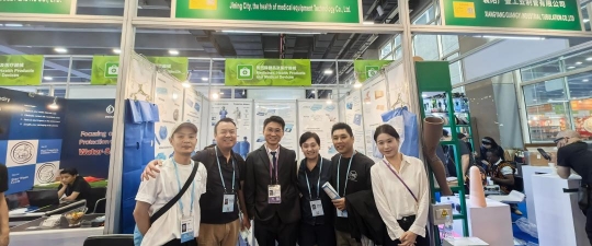 Jining Jianda Shines at Canton Fair: High-Tech Medical Consumables Connect Global Markets